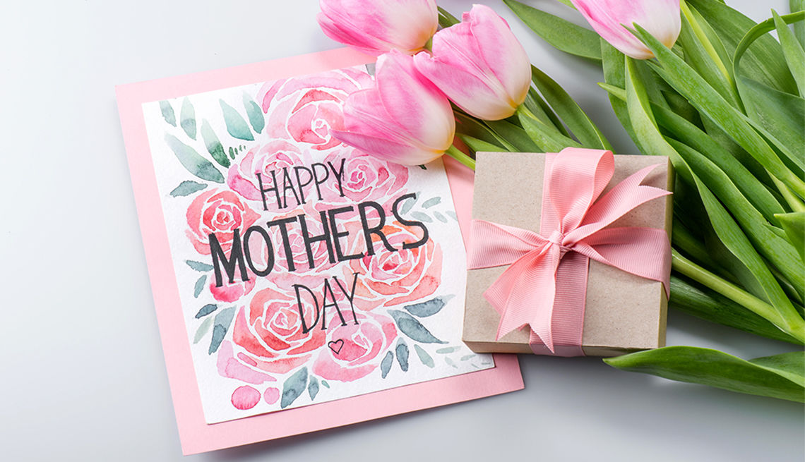 Most Por Mother Day Gifts Credainatcon That S So Sweet A Gift Givers Guide Of What Not To Give Mom This