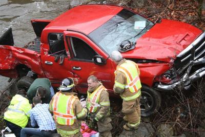 Driver Injured In Interstate Crash Local News Manchestertimes Com Find your friends on facebook. driver injured in interstate crash
