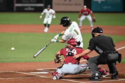 Baseball Picks Up Sixth Straight Series Win in 10-1 Victory Over CSUN -  University of Hawai'i at Manoa Athletics