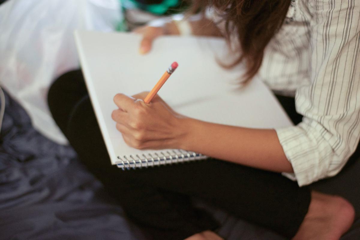 Why campus needs lefthanded desks in all classrooms Opinion