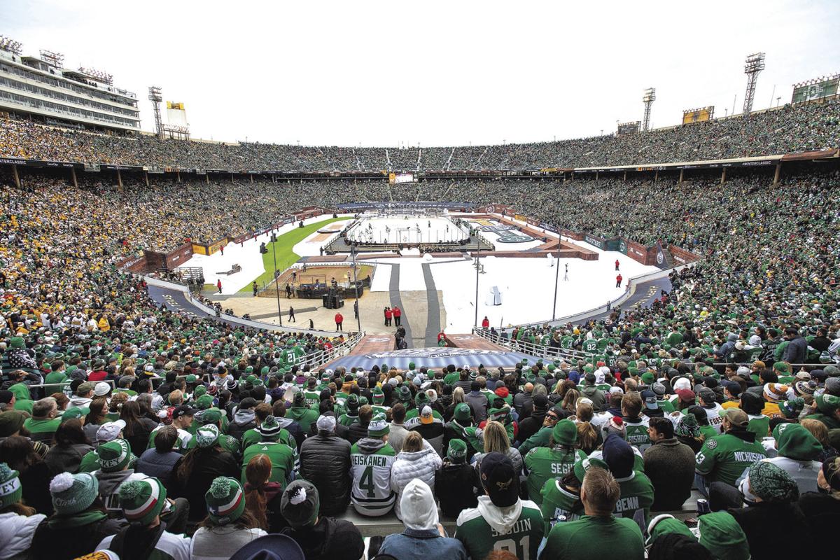 Stars Rally To Win Before Huge Cotton Bowl Crowd