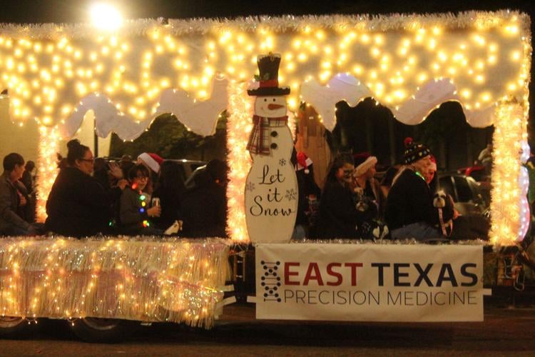PHOTOS Marshall Christmas parade brings holiday cheer News