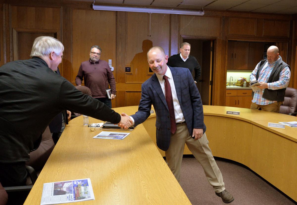 Brian Gray chosen as lone finalist for White Oak ISD superintendent job