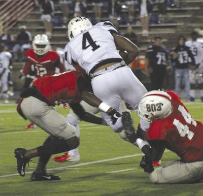 Marshall Vs Nederland When The Bulldogs Have The Ball Sports