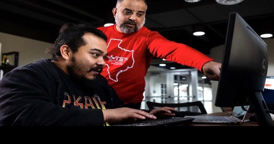 TSTC spotlights online computer programming technology program | School News