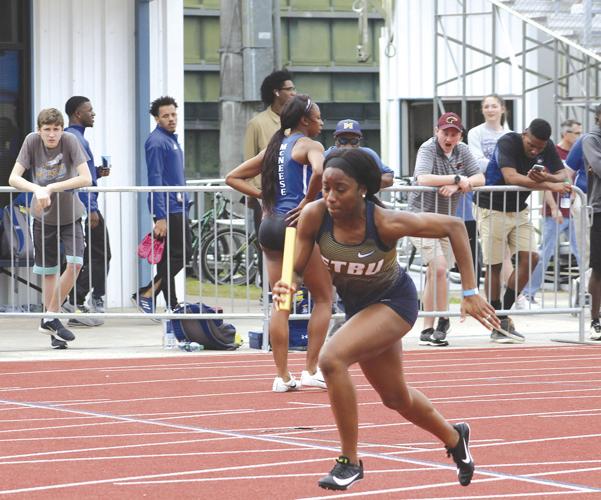 Two qualify for NCAA Division III Track and Field Championships