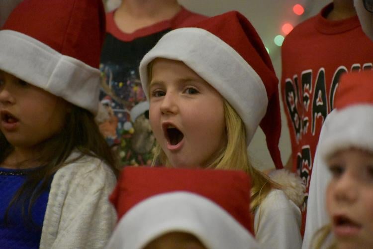 Elysian Fields ISD students entertain with holiday music | News ...