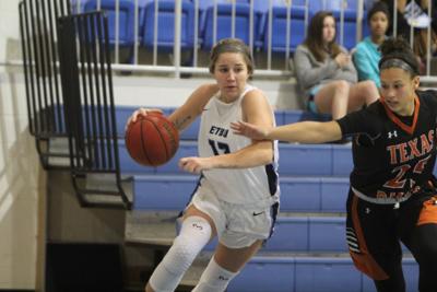 Etbu Women Fall To Ut Dallas 59 55 In Nail Biter Sports