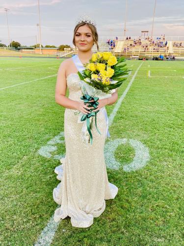 Harleton High School crowns 2021-22 homecoming queen, News