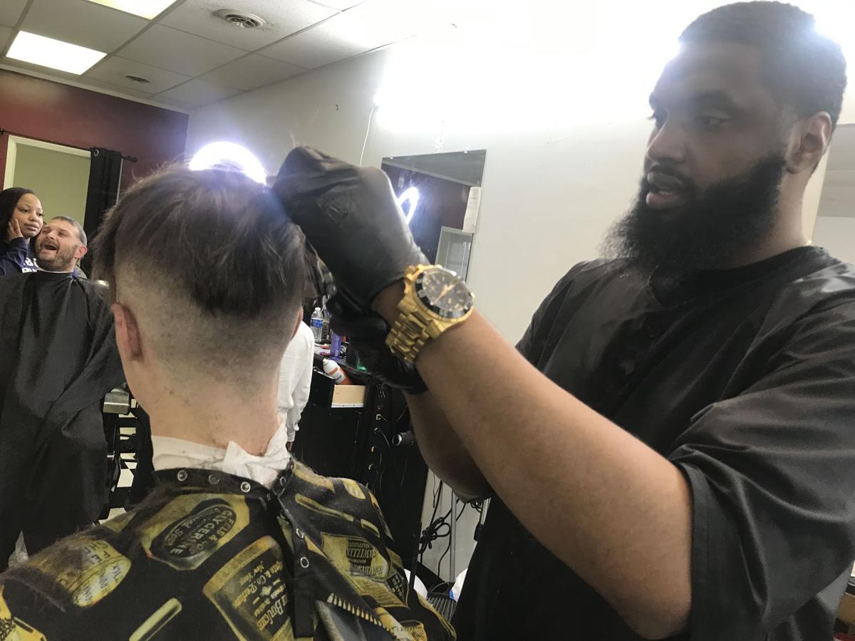 Martinsville Barbers Have Event To Offer Snippets Of Knowledge Features Martinsvillebulletin Com