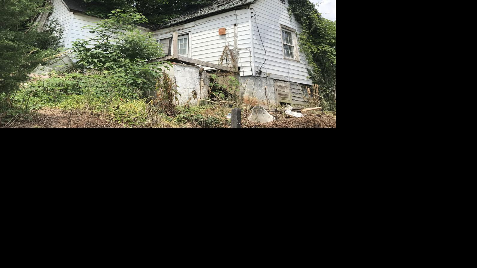 City Of Martinsville S Inspectors Face Hundreds Of Assignments Each Month In Fighting Blight And Unsafe Building Conditions Local News Martinsvillebulletin Com