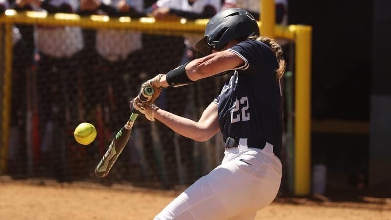 Softball overcomes Shenandoah to advance to pod finals after earlier loss to Bridgewater in ODAC tournament