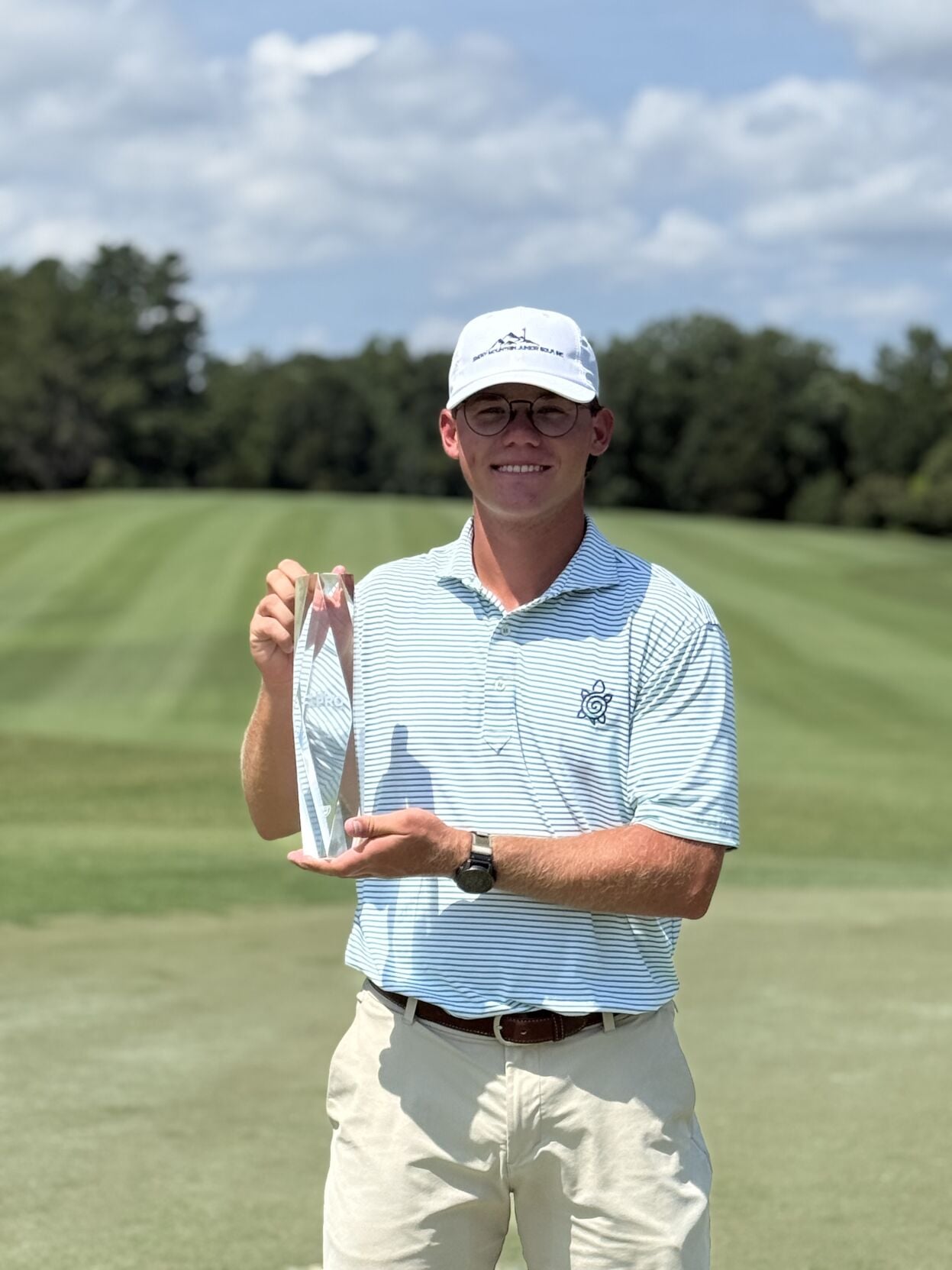 Hall dominates field to win GPro Tour Chatmoss Classic