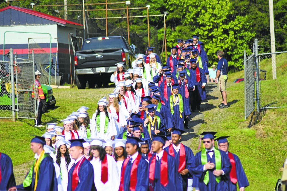 Graduation 2017 Magna Vista Gallery