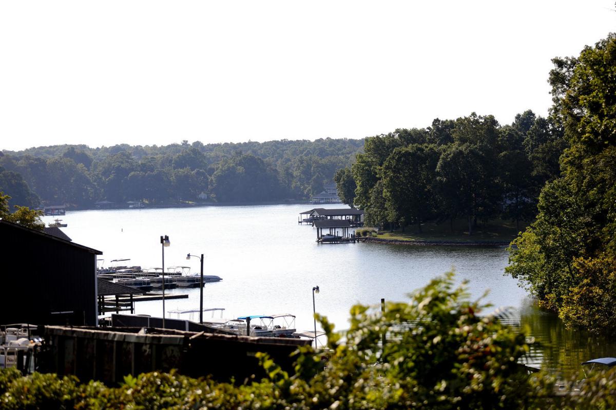 Smith Mountain Lake