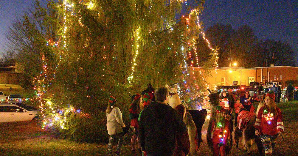 Gibsonville Christmas Parade 2022 Ridgeway Christmas Parade, Lighting Postponed | | Martinsvillebulletin.com