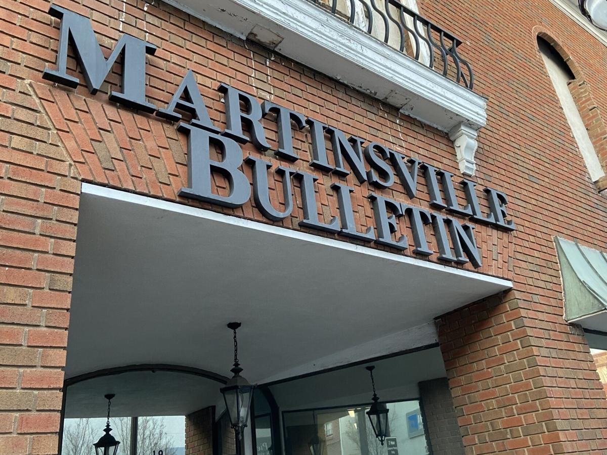2 Bulletin writers earn press award