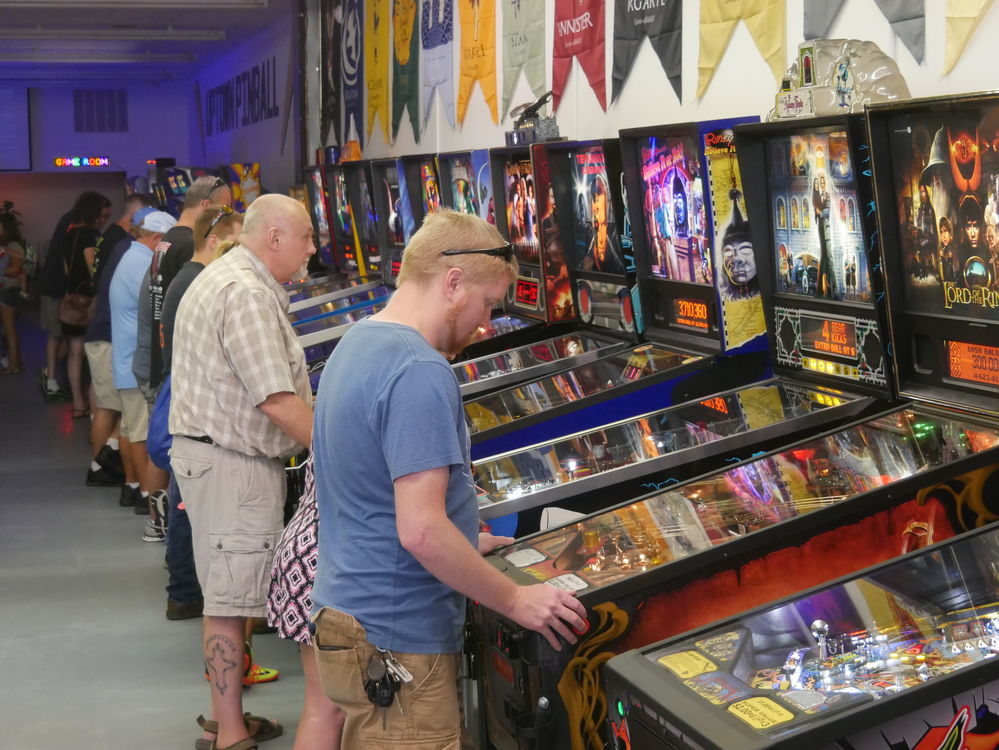 Uptown Pinball holds grand opening Gallery