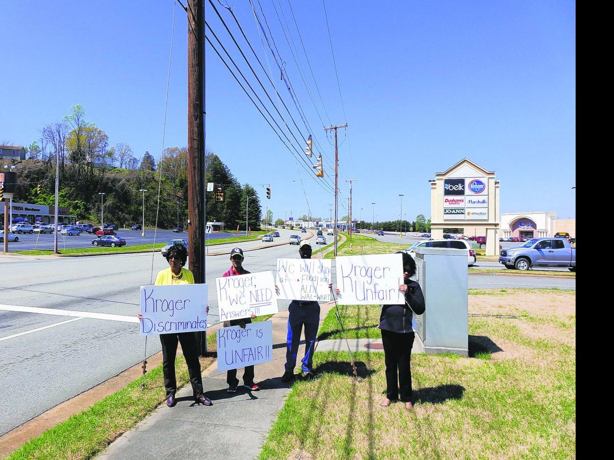 naacp protests kroger firing latest headlines martinsvillebulletin com naacp protests kroger firing latest