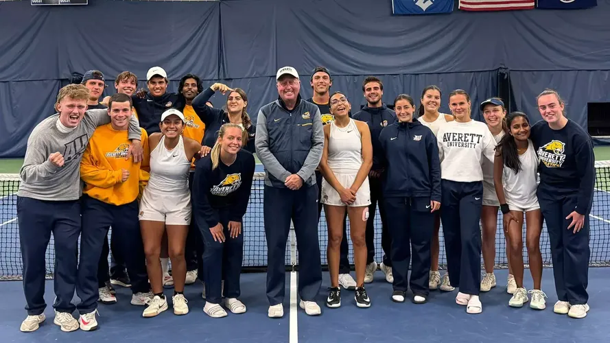 Poole reaches win milestone, no. 71 women’s tennis sweeps Virginia Wesleyan en route to ODAC championship