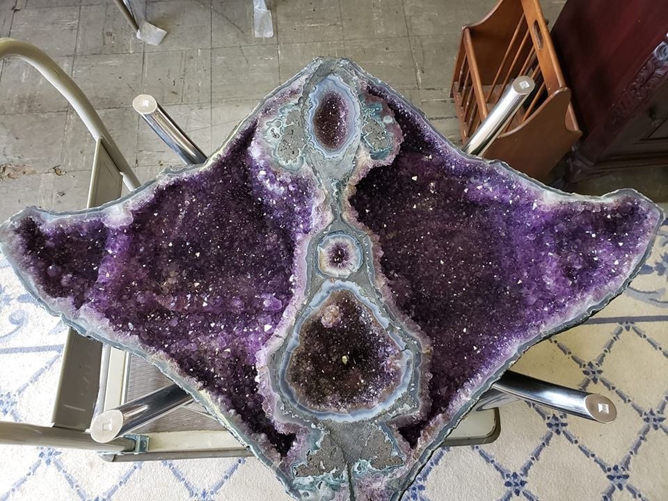 Uptown Martinsville Shop Owners Hope Huge Geode Crystalizes In Customers Features Martinsvillebulletin Com