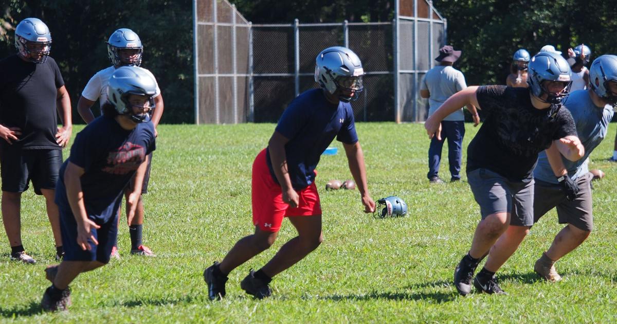 PHOTOS: Magna Vista football begins fall practice Aug 5, 2026 7 hrs ago