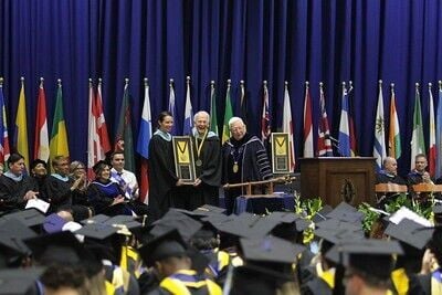 Averett University Honors Four with President’s Medal