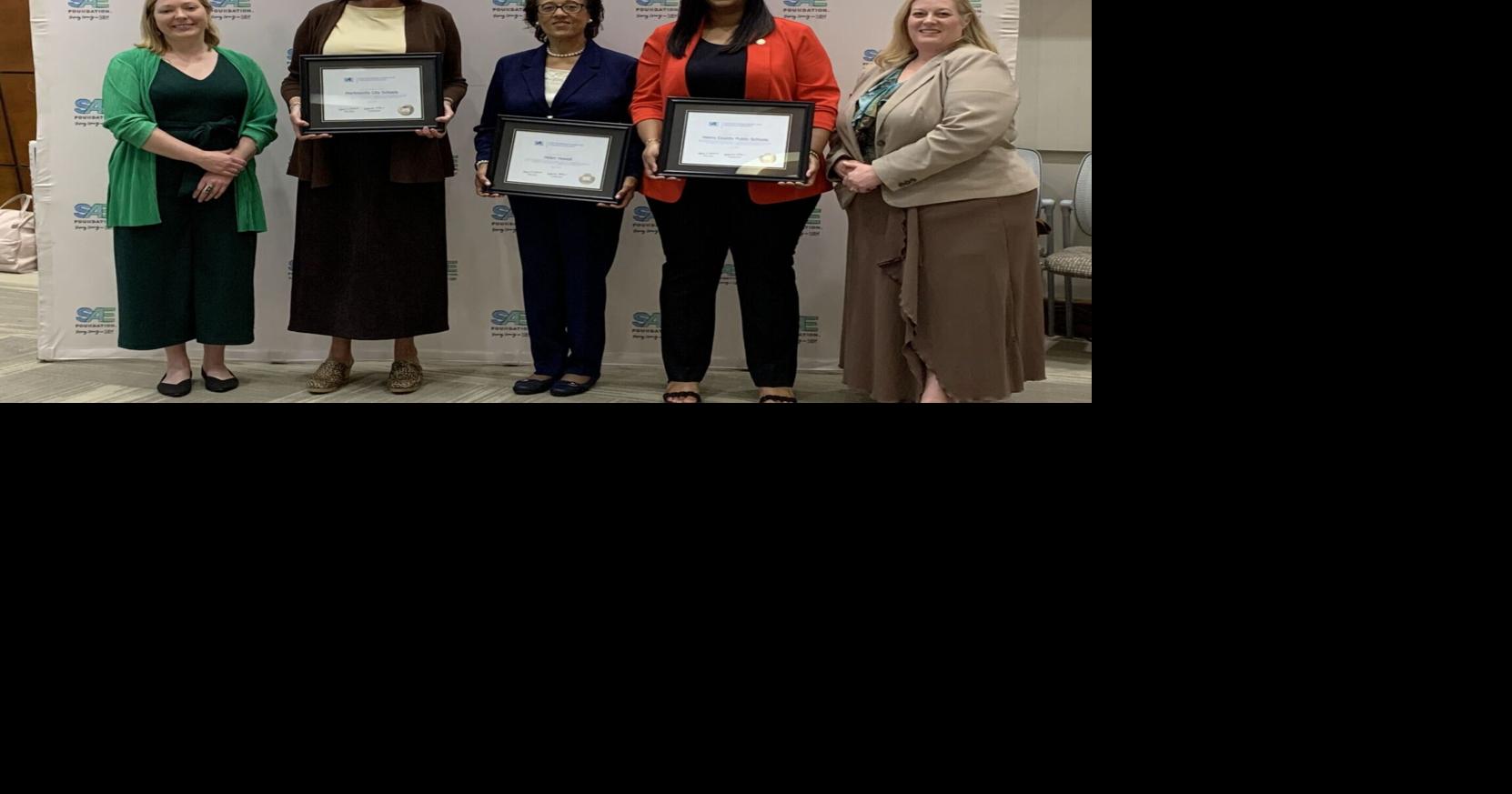 Howell recognized with teaching award