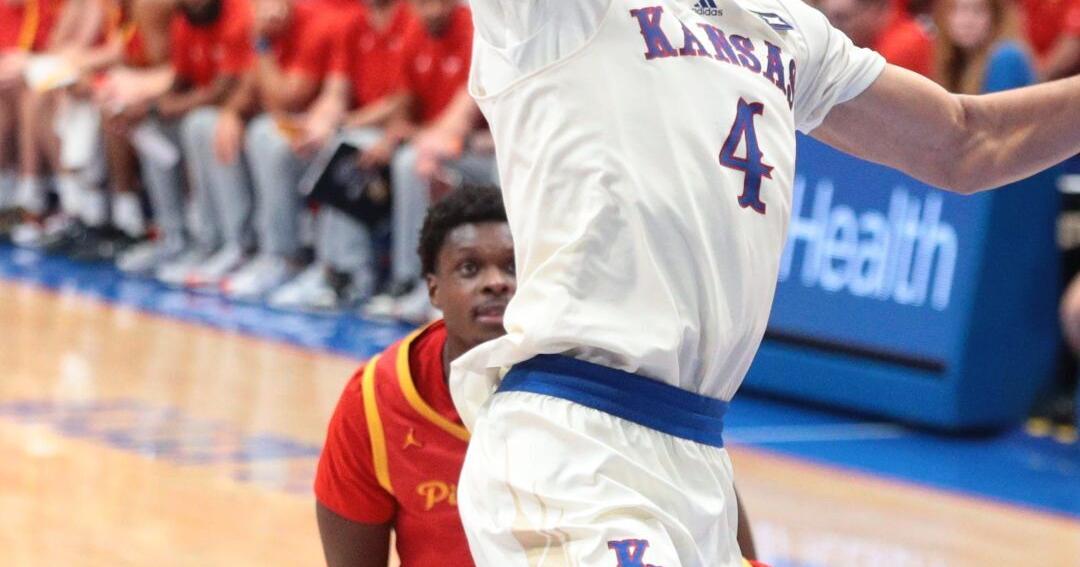 Tyran Stokes reacts to Kansas basketball adding more to its roster