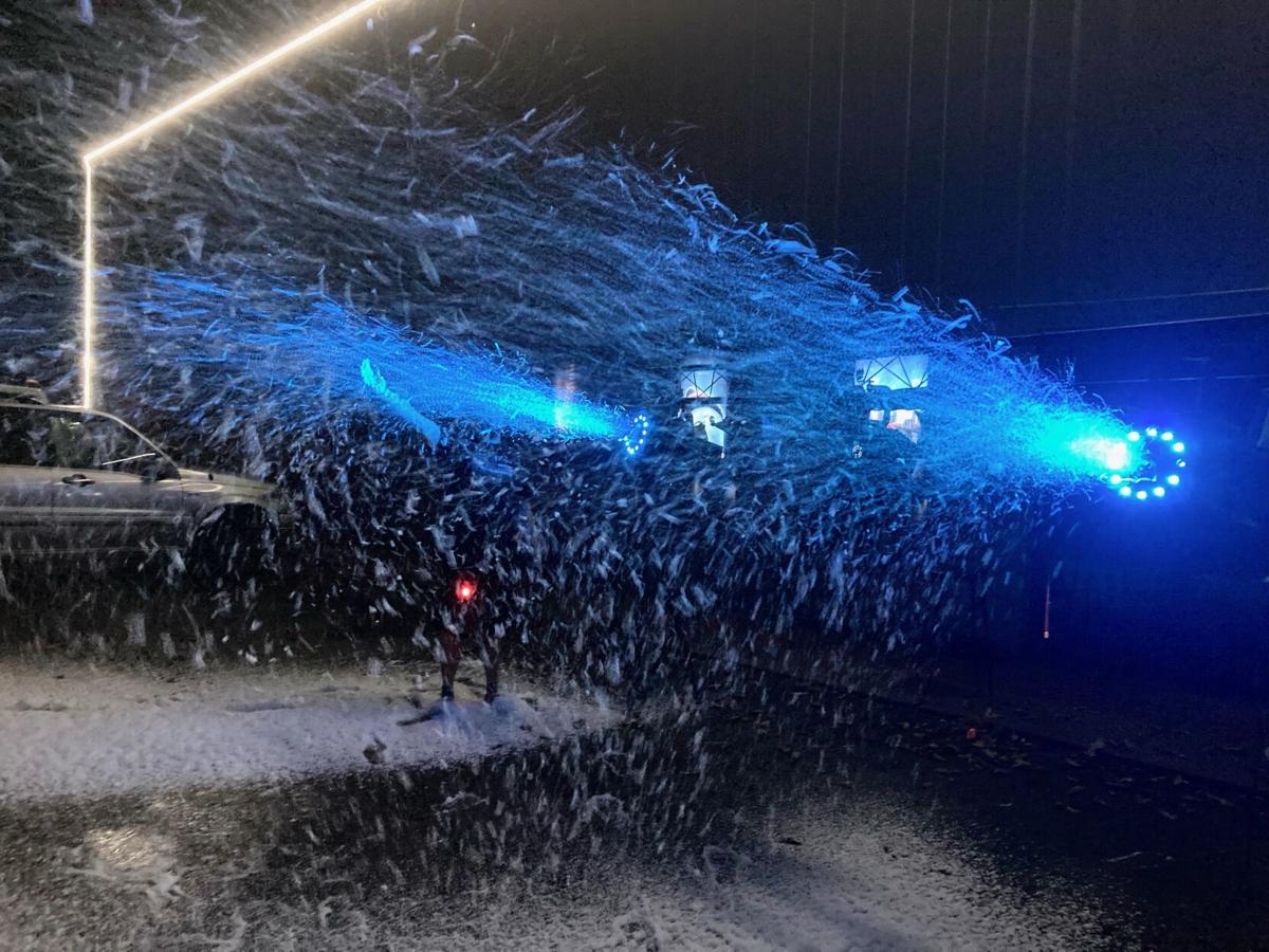 Martinsville Christmas Parade 2022 There Will Be Snow At This Year's Christmas Parade, Guaranteed | Local News  | Martinsvillebulletin.com
