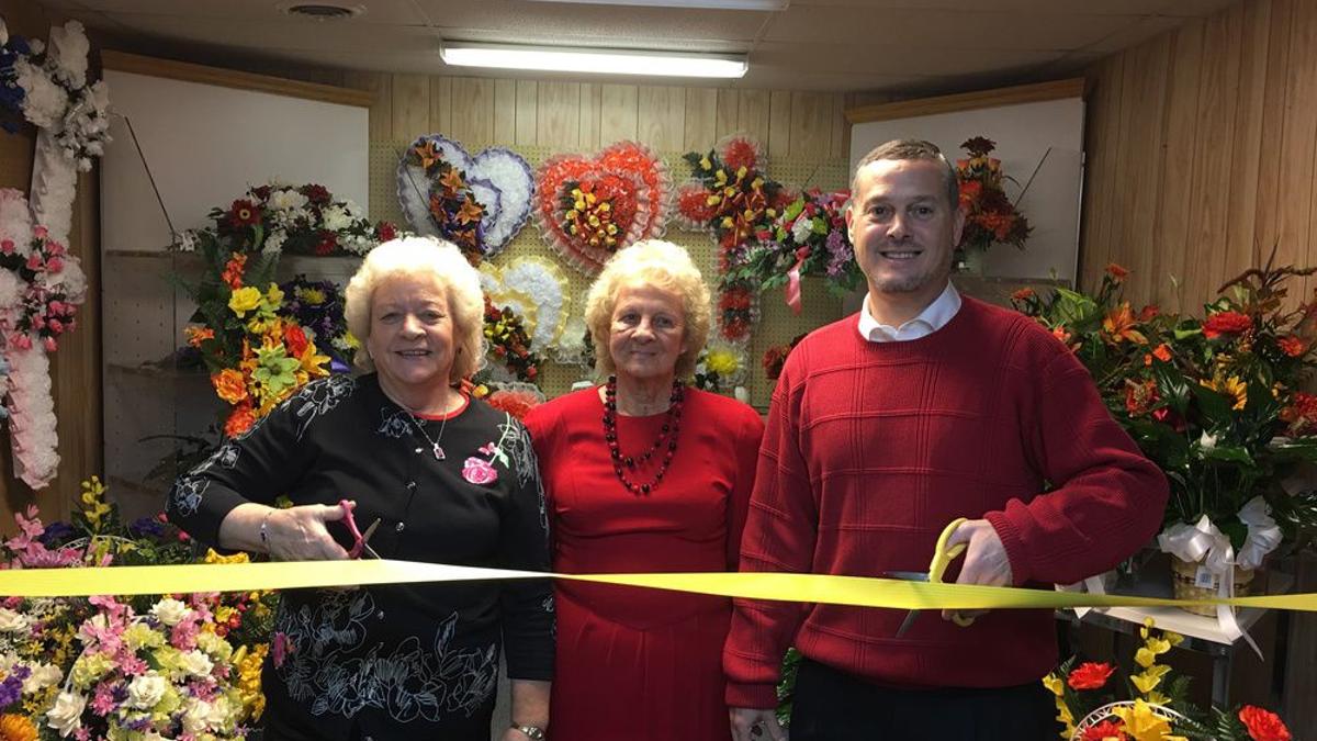 A Creative Touch New Flower Shop Opens In Bassett Latest News