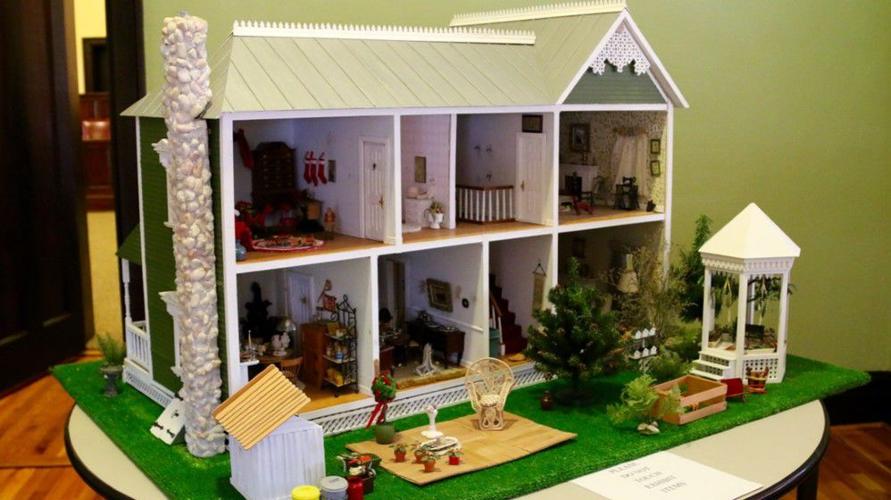 Dolls House Direct - UK's largest Dolls House Manufacture