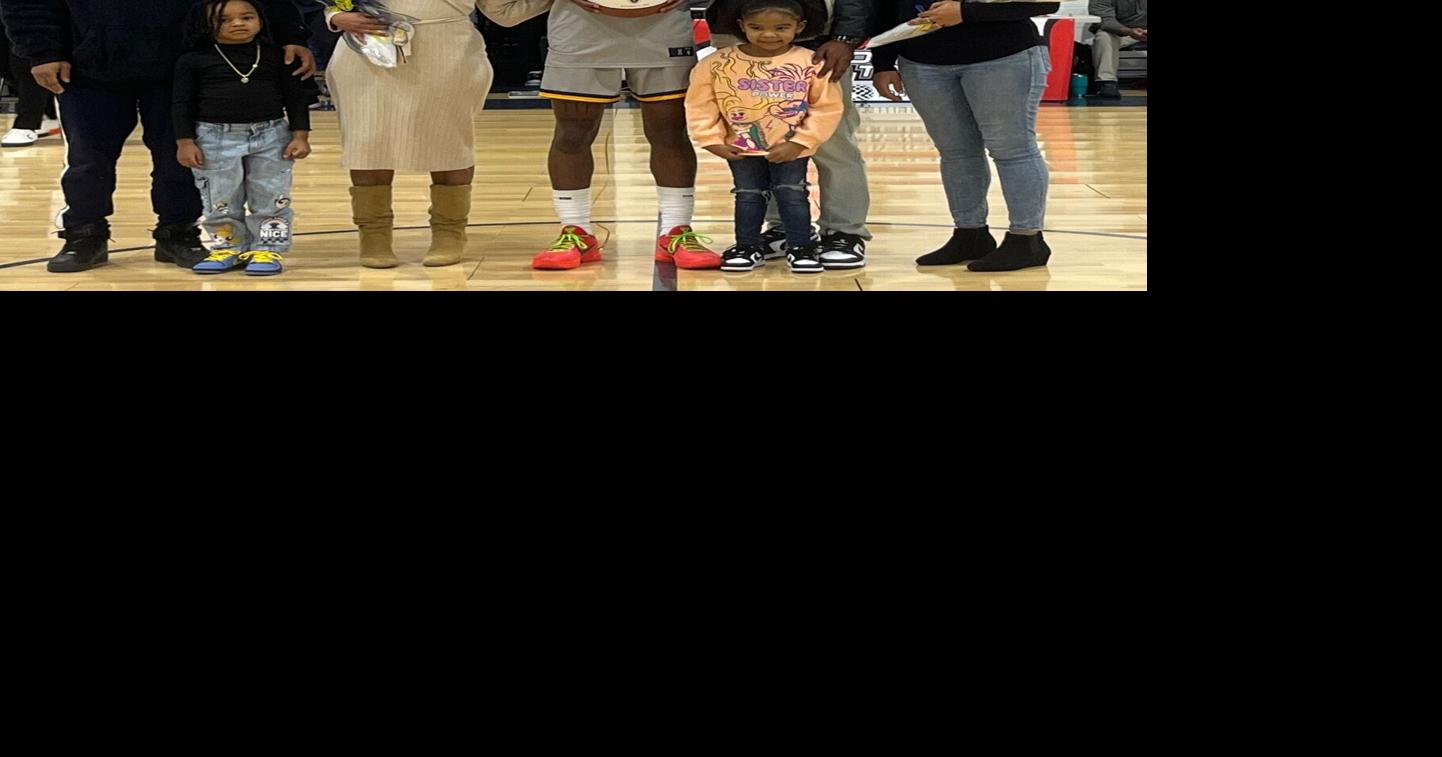 Carlisle honors Trey Beamer for 1,000 career points