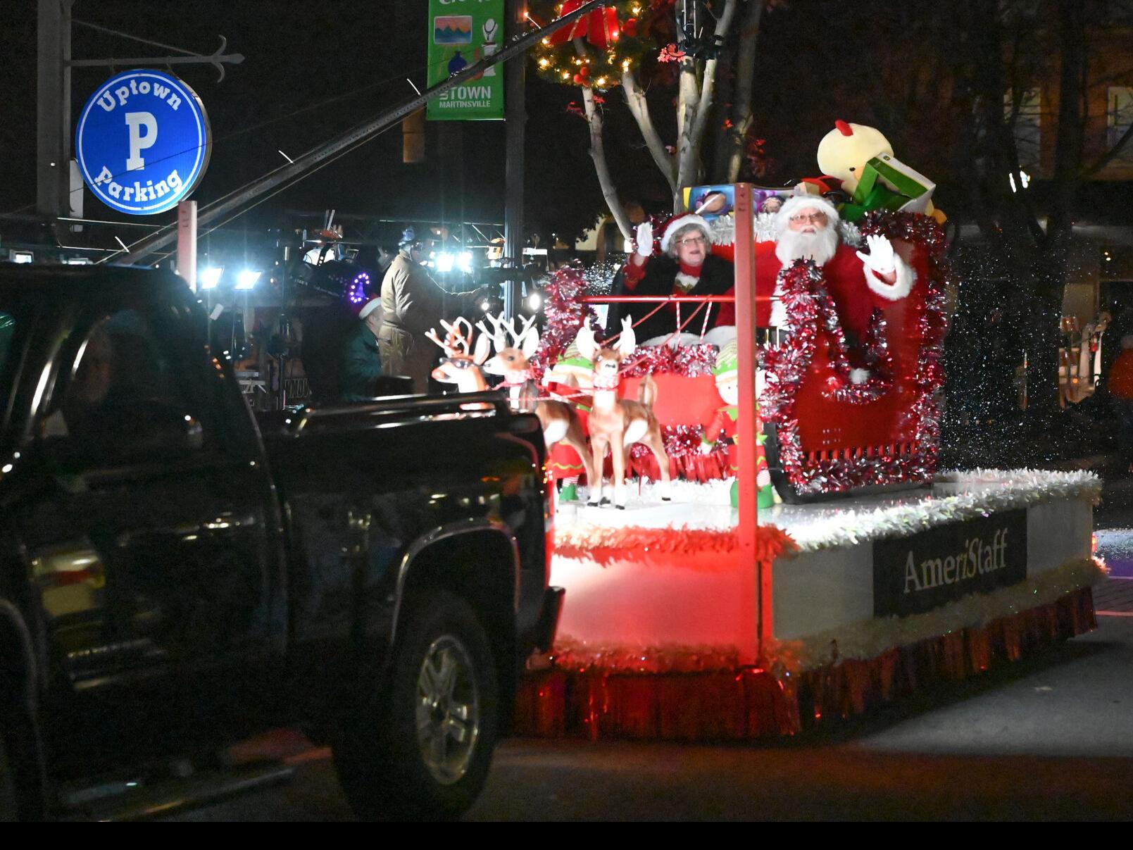 New Martinsville Wv Christmas Parade 2022 Scenes From The Ameristaff Mhc Christmas Parade | Local News |  Martinsvillebulletin.com