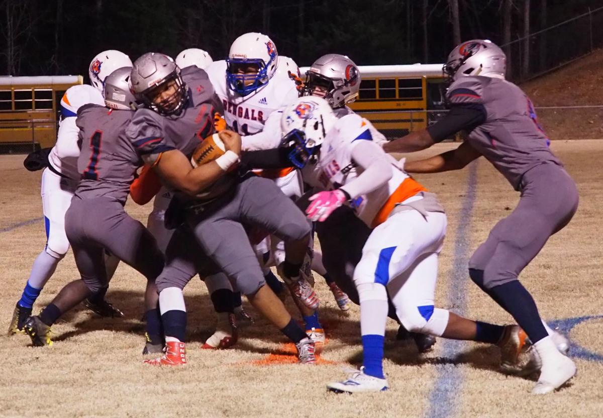 Magna Vista s Defense Helps Squad Move On In Region 3D Football Playoff magna-vista-s-defense-helps-squad-move-on-in-region-3d-football-playoff