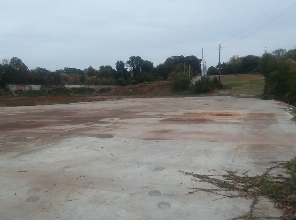 Apartment complex in city back on track