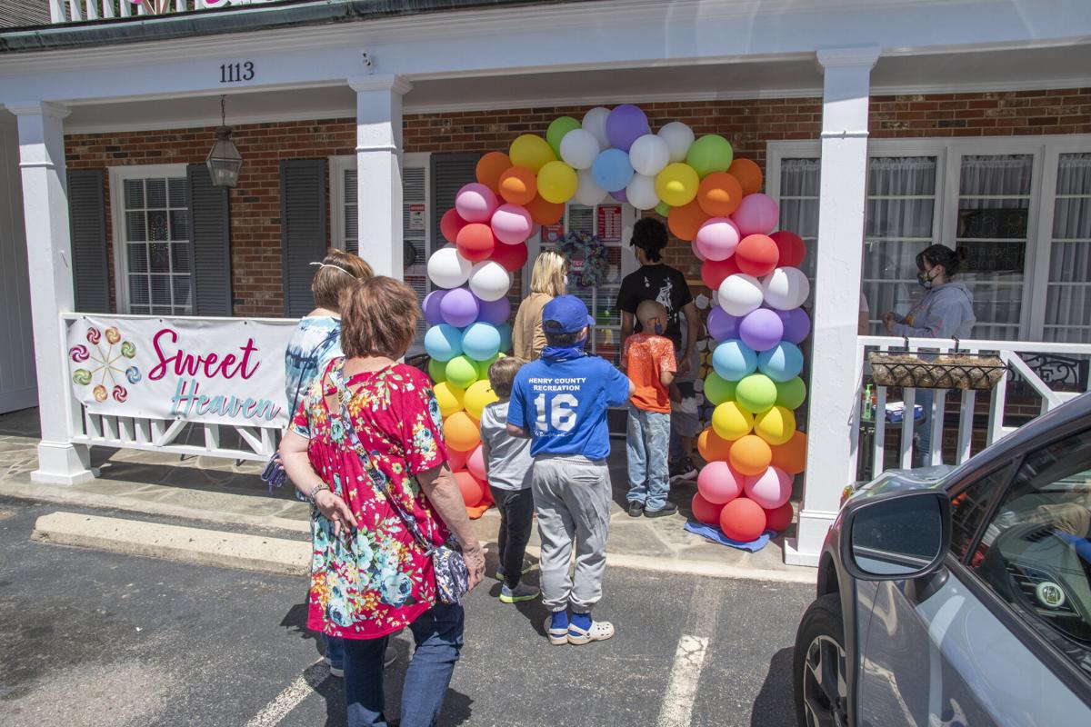 Life-sized Candyland attracts families | Featured