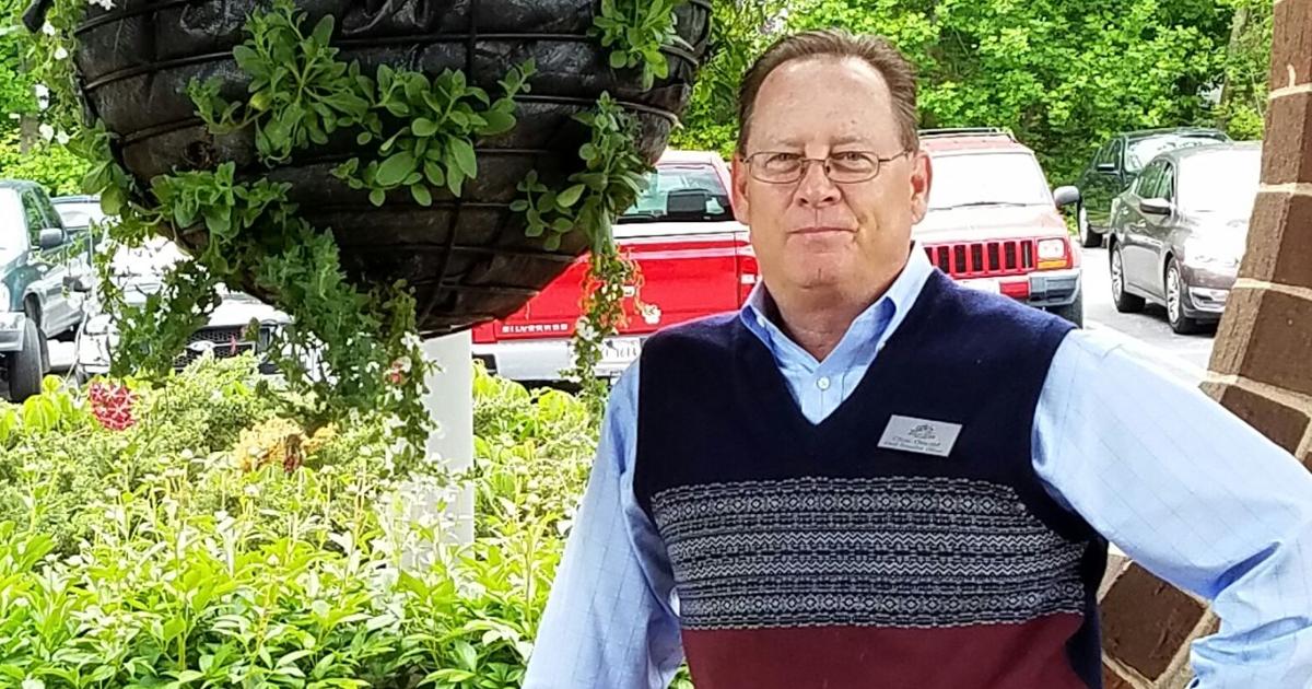 Needing to cut costs, Blue Ridge CEO gives up his own job