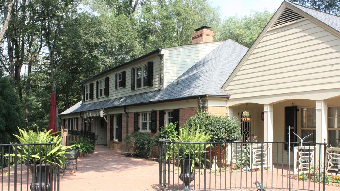 View NOW: Mulberry-location HGW tour will consist of Marriage Cake Dwelling | Regional News View NOW: Mulberry-location HGW tour will consist of Marriage Cake Dwelling | Regional News