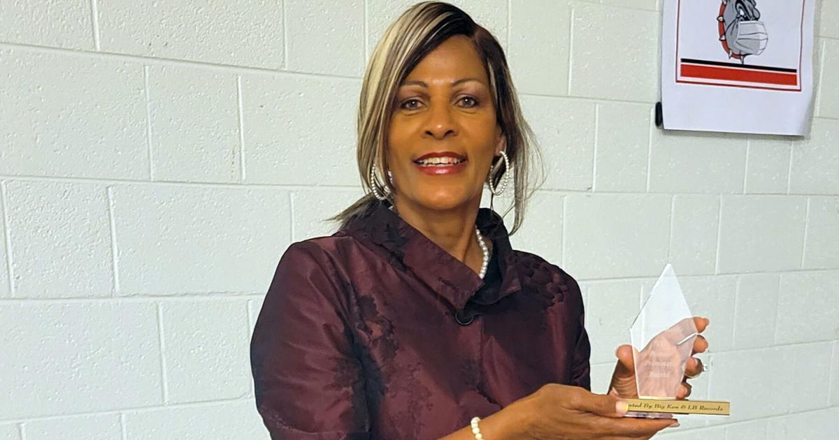 Darcell Battle honored; Pioneer's Award recognizes her influence in ...