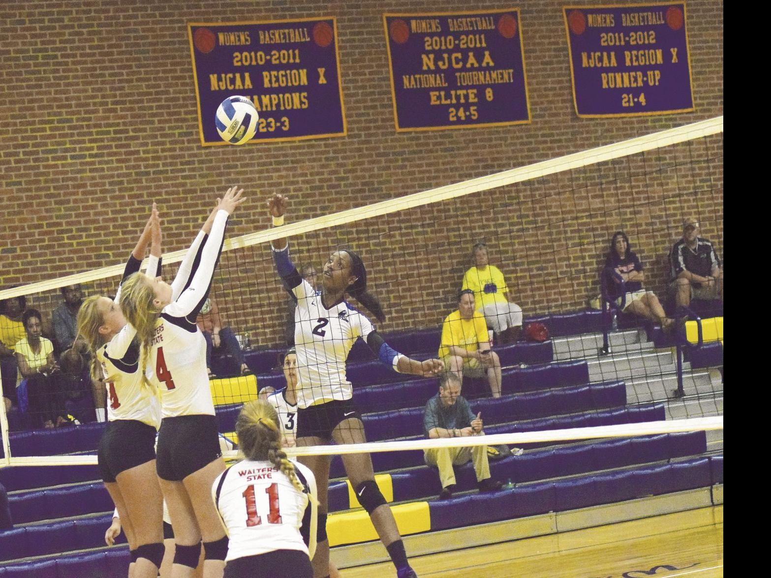 Patrick Henry Community College Volleyball Splits Doubleheader