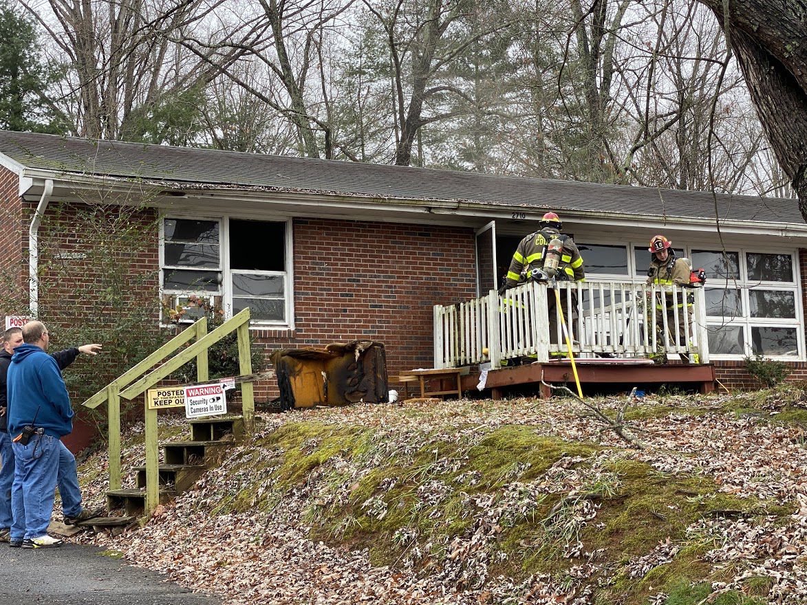 Man found lying in yard outside burning house in Collinsville Local