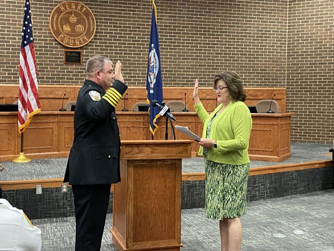 Davis sworn in as interim sheriff of Henry County