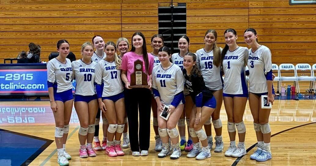 Lady Eagles wrap up season in region tournament