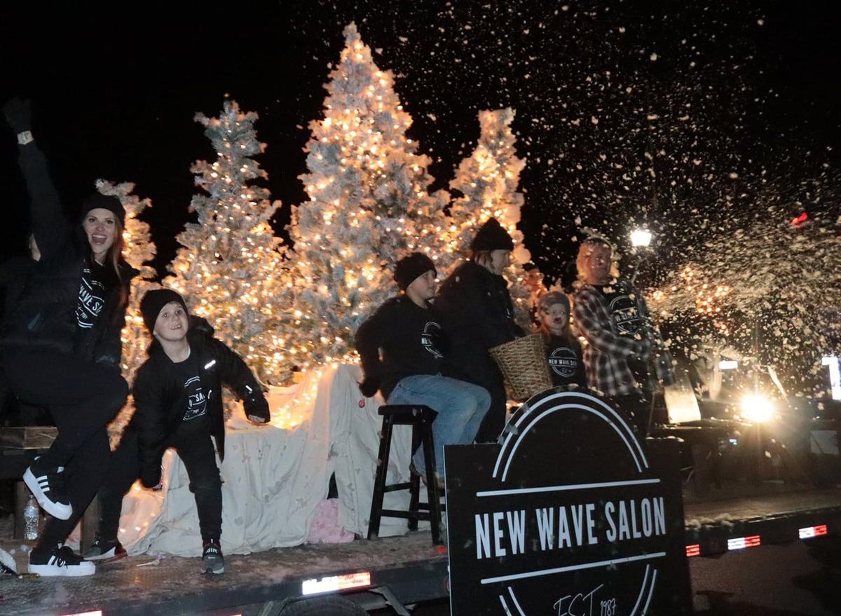 Mayfield Kentucky Christmas Parade 2022 Tis The Season | News | Mayfield-Messenger.com