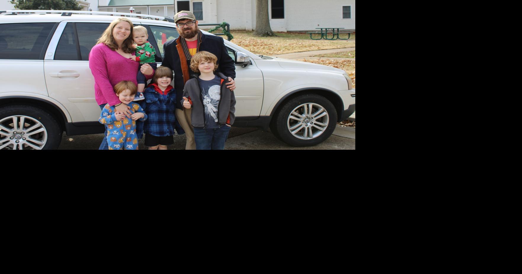 Christmas travelers provide tips and reflect on spirit of holiday