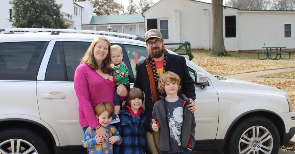 Christmas travelers provide tips and reflect on spirit of holiday