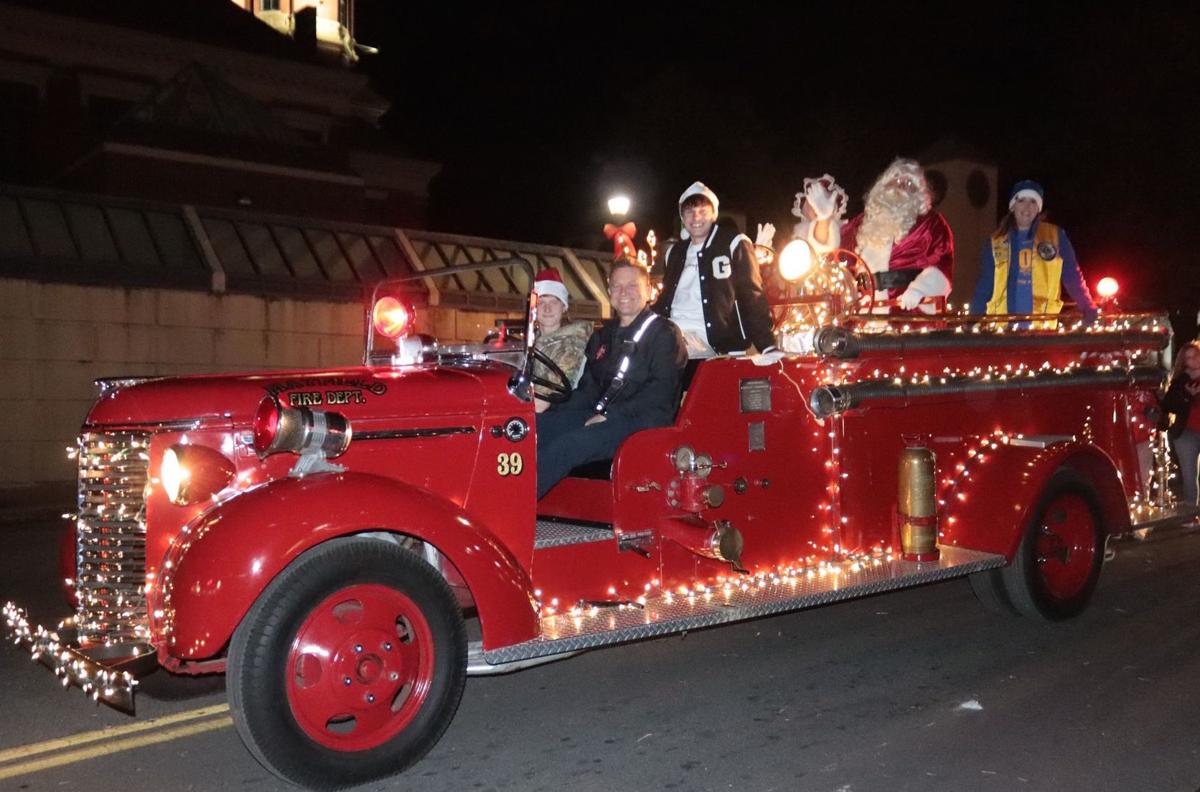 Mayfield Kentucky Christmas Parade 2022 Tis The Season | News | Mayfield-Messenger.com