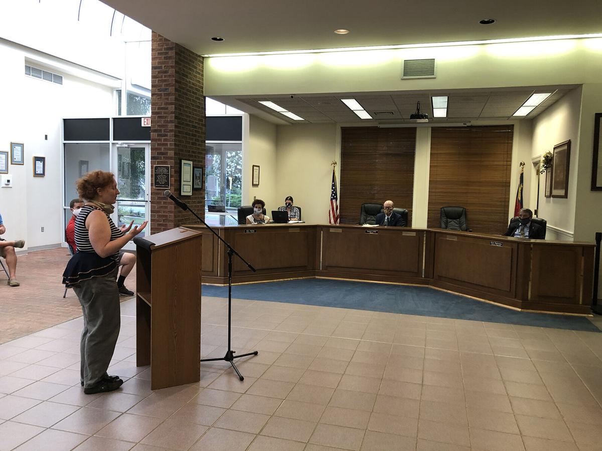 Marion City Council approves zoning for new apartments on U.S. 70 West