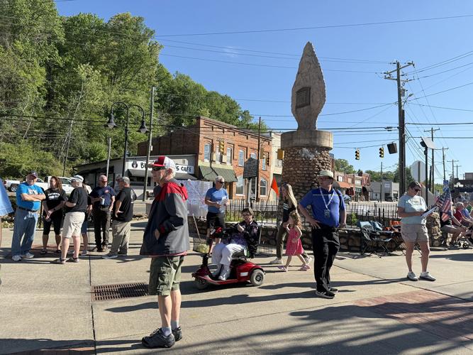 Train returns to Old Fort 4.jpeg